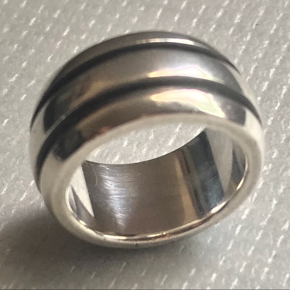 Tiffany & Co. ring - Picture 3 of 8